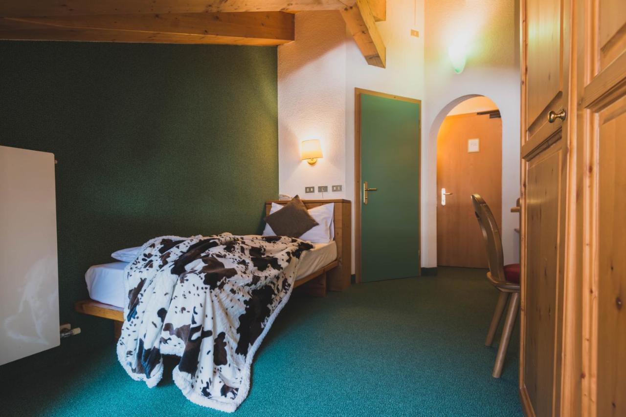 Single Room Mountain View