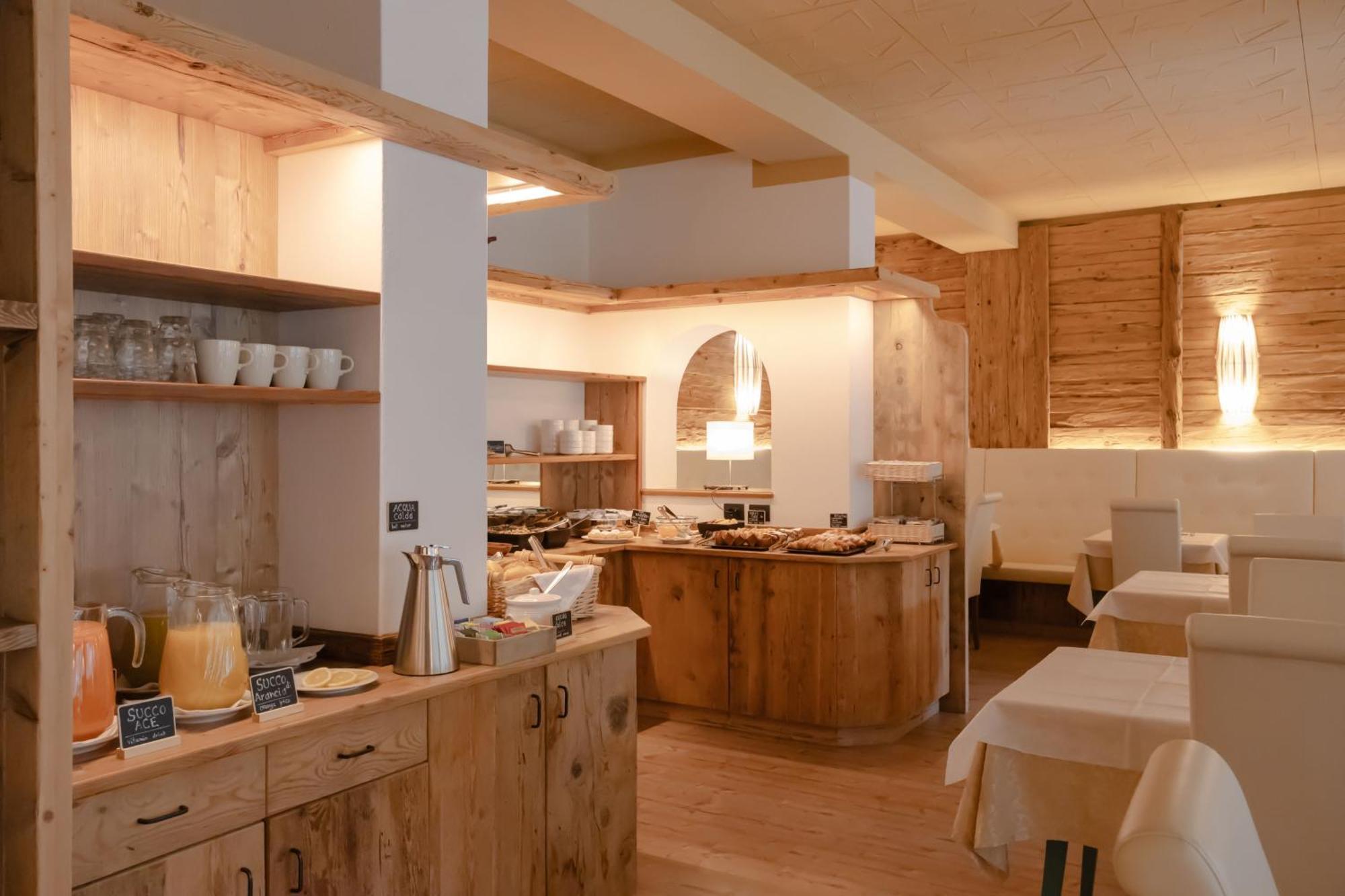 Double or Twin Room Mountain View