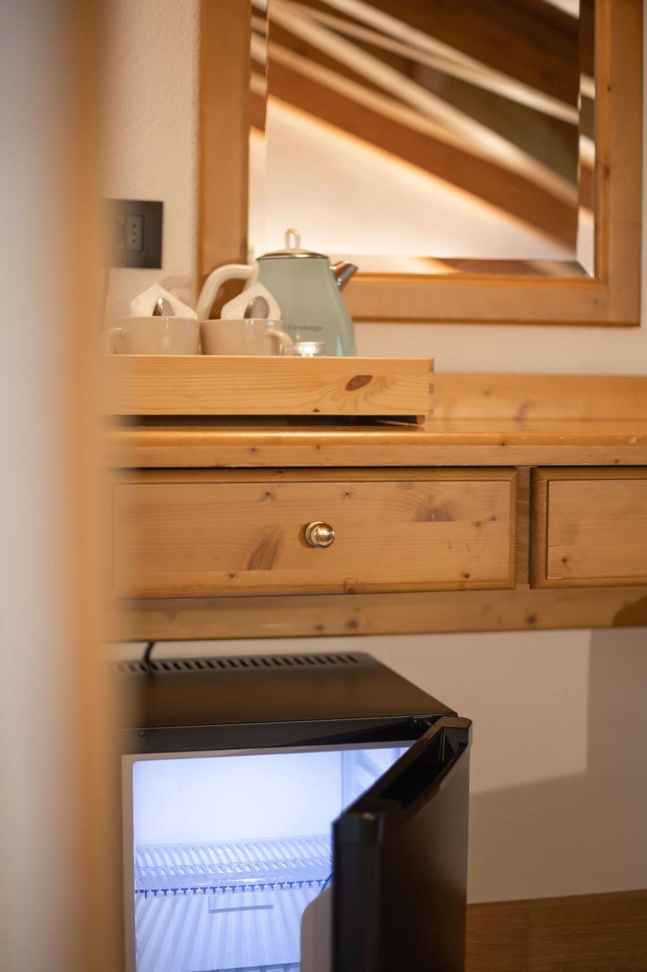 Double or Twin Room Mountain View