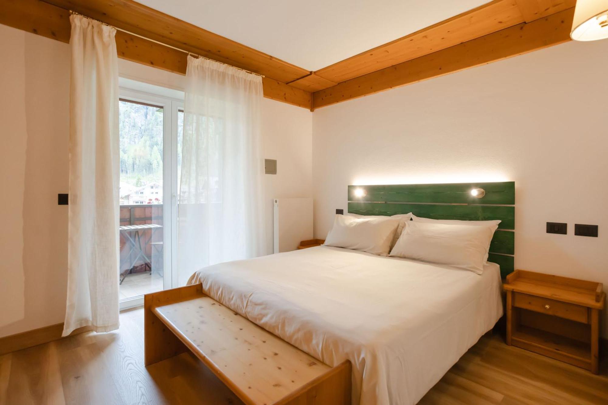 Double or Twin Room Mountain View